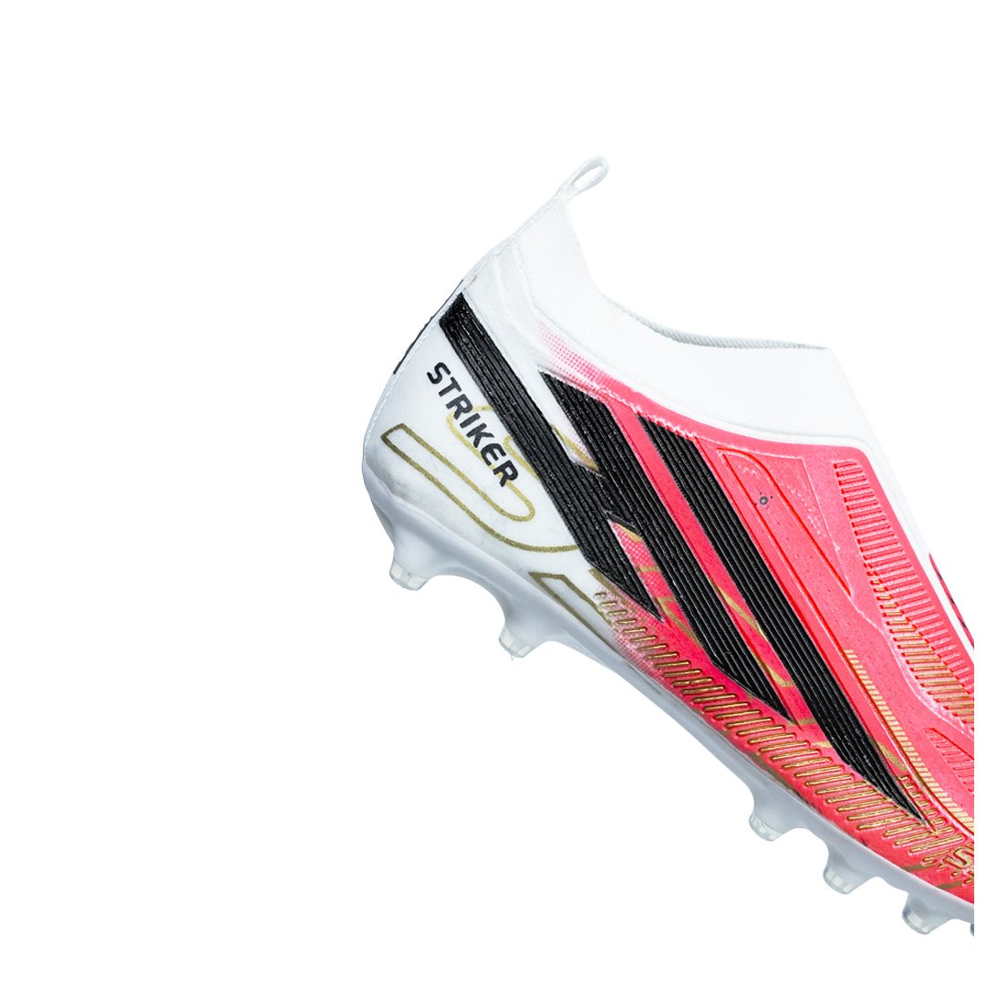 STRIKER PINK